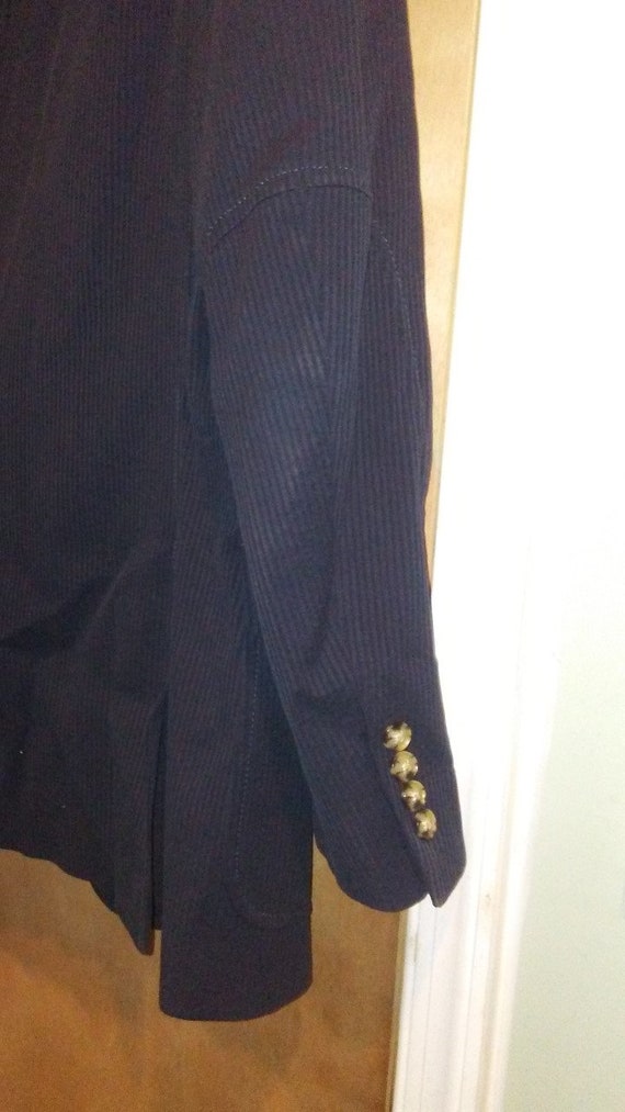 NAVY SEERSUCKER BLAZER