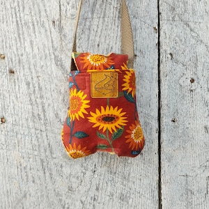 Beardie Sling- Rusty Sunflower