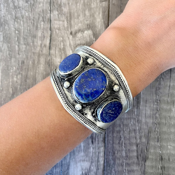 Beautiful Vintage Lapis Lazuli Cuff Bracelet, Afghan Kuchi Jewelry, Statement Cuff, Bijoux Ethniques