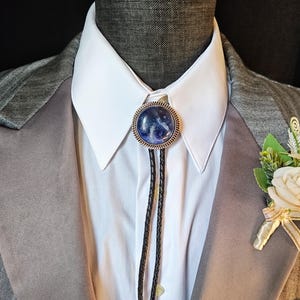 JEAN'S FRIEND Vintage Southwest Celtic Cross Knot Oval Bolo Tie