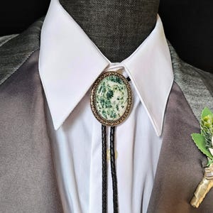 Custom Agate Bolo Tie with White & Green Agate -Custom Wedding Bolo Tie - Yellowstone Silver, Copper or Gold Settings -Leather or Vegan Cord