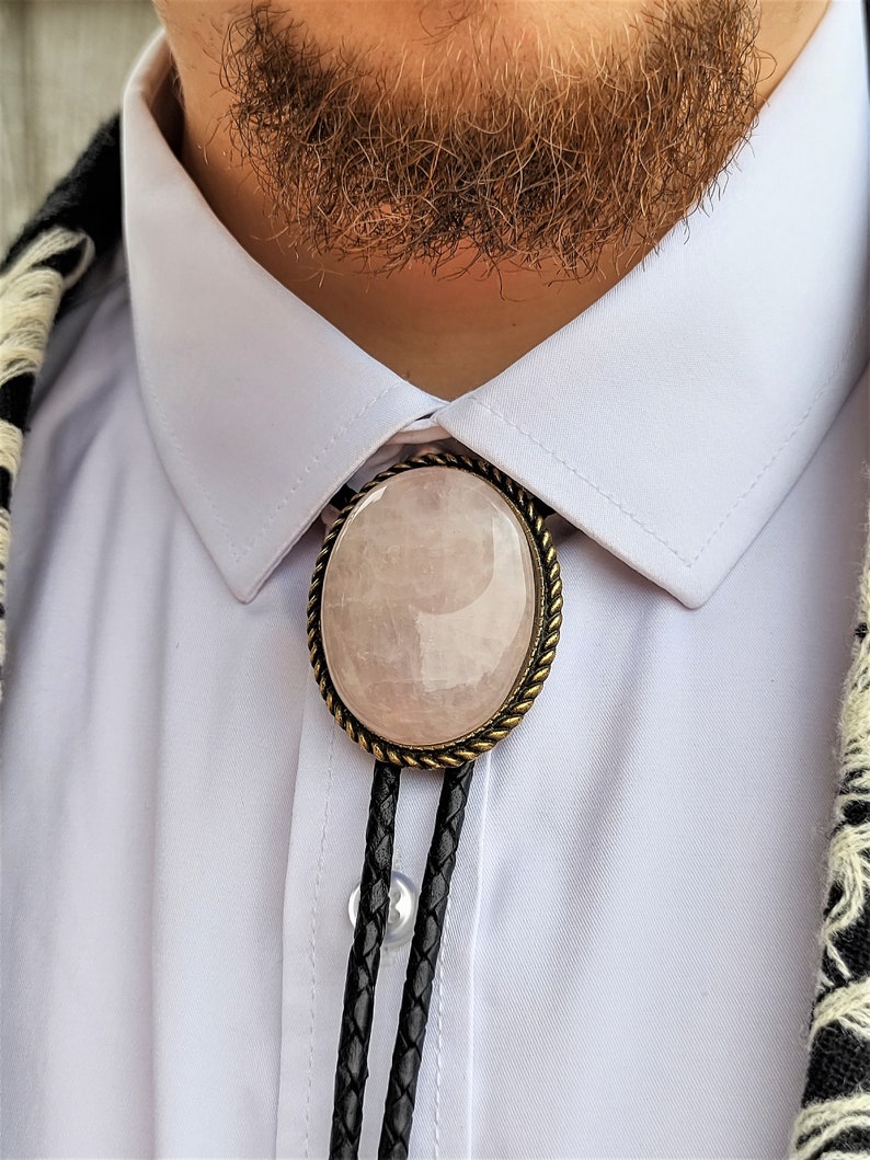 Custom Rose Quartz Bolo Ties Wedding Bolo Tie Western Necktie Silver or Gold with Black, Brown Leather Vegan Cord, Tension Clasp imagem 10