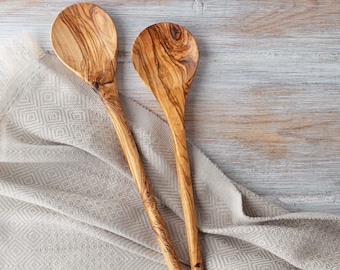 Engraved Spoons Round – Set of 2 Olive Wood Spoons, Personalized Spoons for Custom Kitchen Gift, Gift for Her Cooking Gift for Grandma