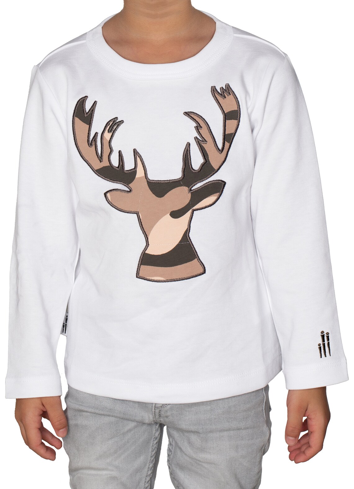 sweater with deer