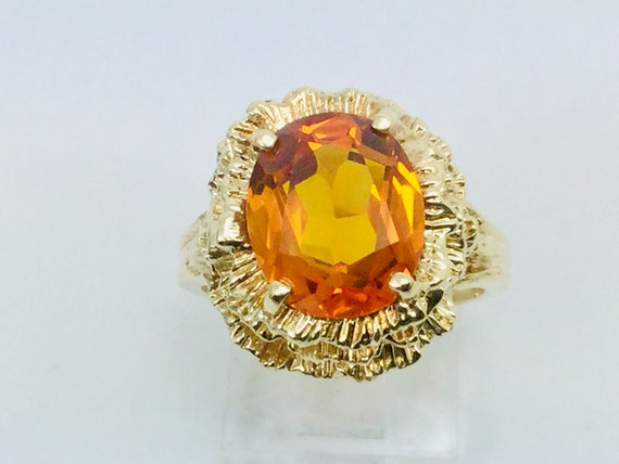 10k Yellow Gold Oval Cut Citrine November Birthsto