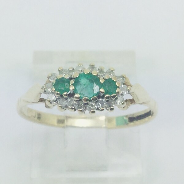 10k Yellow Gold Round Cut 22pt Emerald May Birthstone and 9pt Diamond Cluster Ring