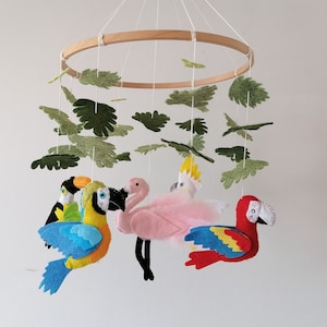 Parrot Flamingo Baby Crib Mobile,Felt Birds Nursery Decor,Macawred blue white parrot cockatoo toucan Tropical Cot Mobile,Neutral Nursery