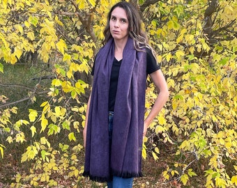 Luxurious & Soft Purple Alpaca Shawl | Lightweight Chic Fashion Wrap With Fringe