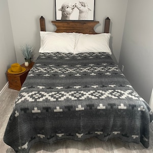 Soft & Warm Reversible Grey Alpaca Blanket: Elegant Boho Bedspread And Home Textiles