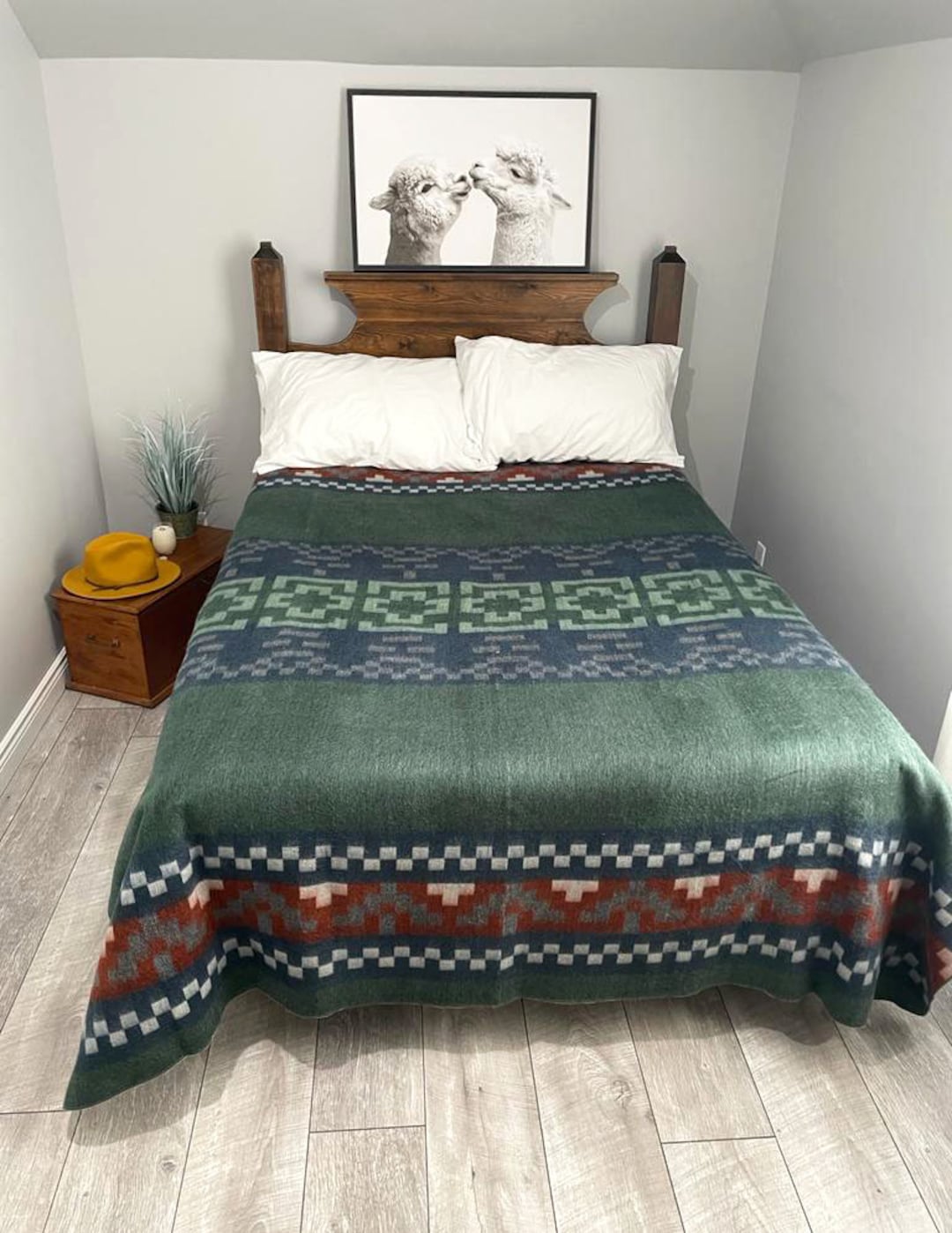 Cozy Reversible Alpaca Bed Blanket Bohemian Bedspread Wedding Home