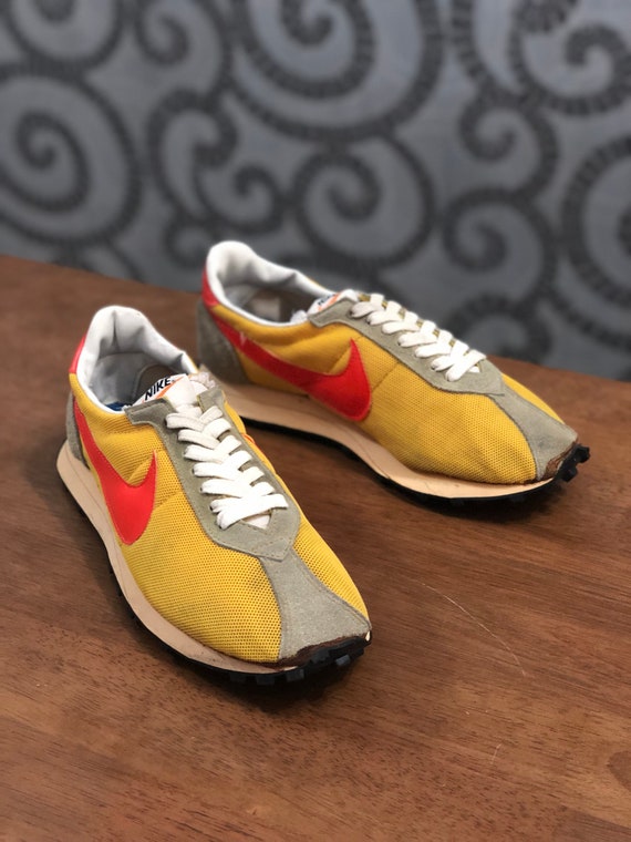 nike waffle trainer vintage