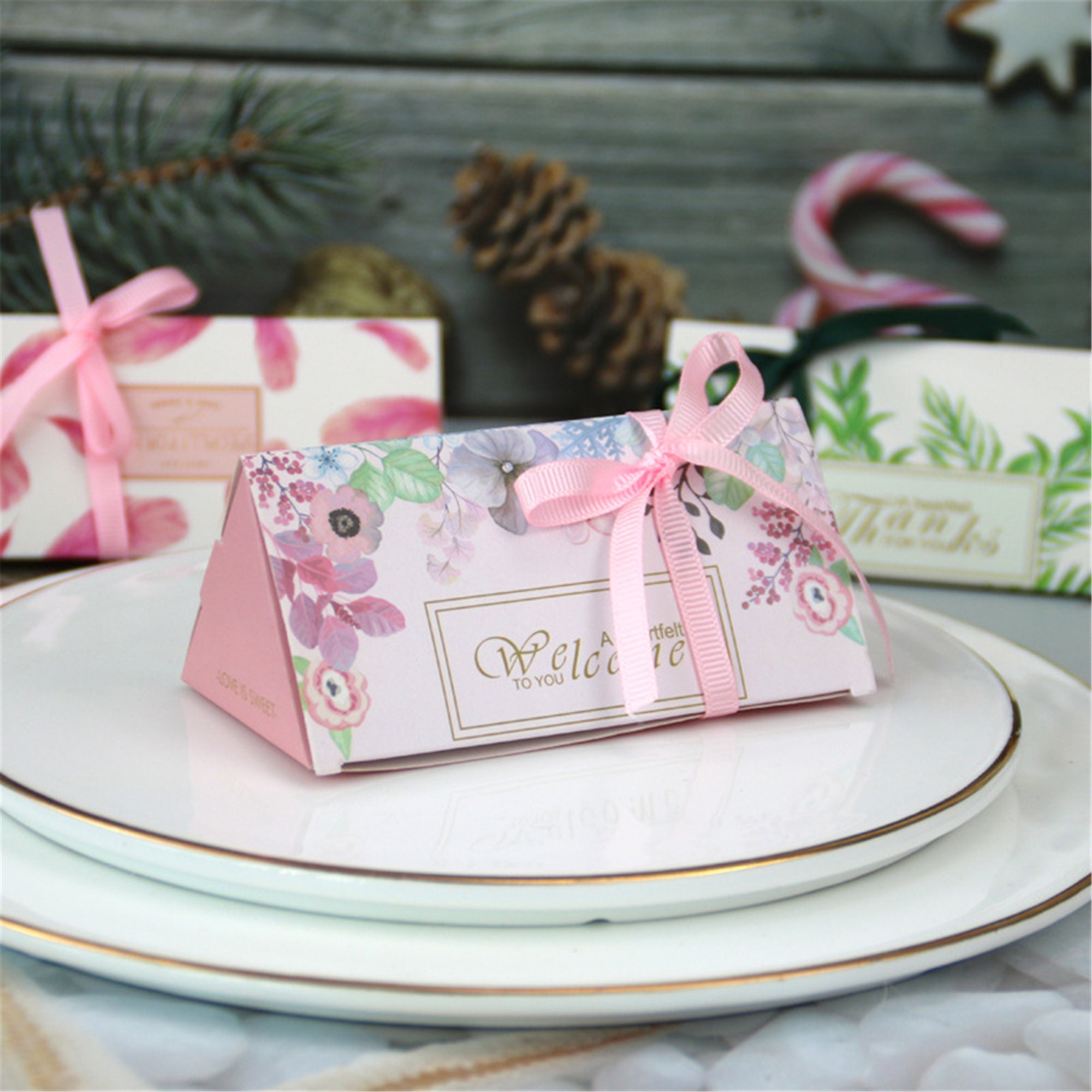 Triangle Wedding favor boxes with satin ribbonElegant party Etsy