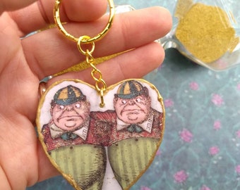 Keychain - Alice through the looking glass twins - Tweeddledum and Tweedledee - Original color illustration from the book - Unique creation