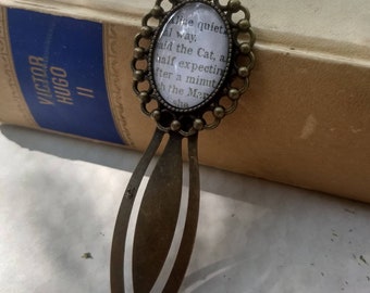 Vintage style bookmark-Alice in Wonderland original text-Dark academia accessories- Light academia bookmark-Through the Looking-Glass