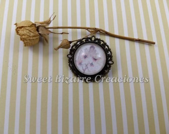 Vintage style floral brooch - Dark Academia complements - Light Academia - Jane Austen outfit - Victorian style - Georgian style- Brass