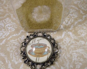 Vintage style brooch - Alice in Wonderland collection - Victorian style - Mad Hatter's Tea Party - Brass - Dark Academia -Light Academia