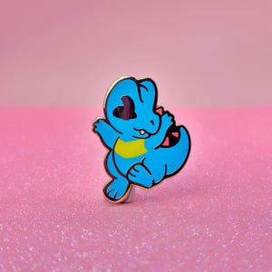 Totodile Enamel Pin
