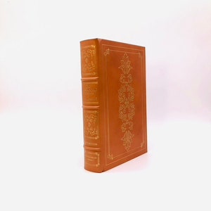 The Honourable Schoolboy. By John le Carré. Illustrations by Ben F. Wohlberg. Limited First Edition. Franklin Library. Franklin Center, 1977