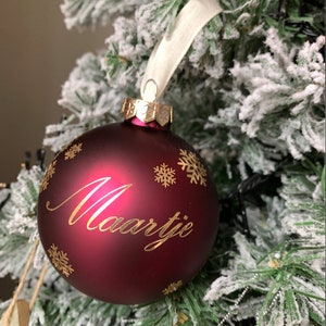 Weihnachtskugeln nach Maß, personalisierte Weihnachtskugeln. Baumschmuck. Namenskugeln Bild 1