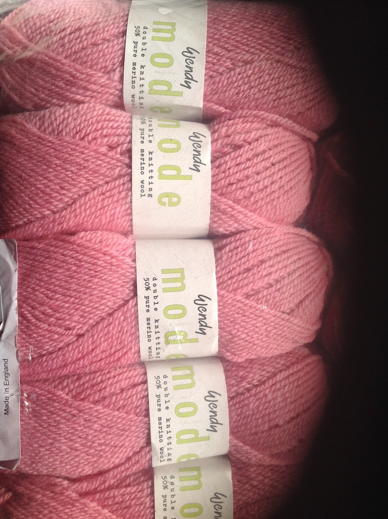 Wendy Mode Double Knitting Wool Yarn 50% Pure Merino Wool and Premium ...
