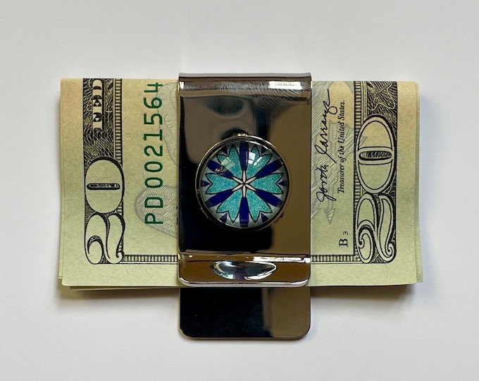 Mirror-finished Stainless Steel Money Clip With Original Design Set in 16mm Glass Cabachon