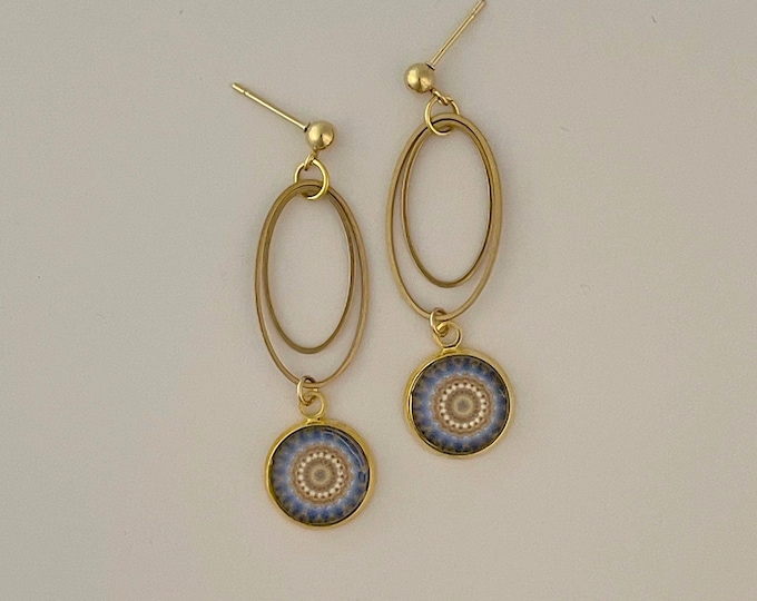 Marshall Field's Tiffany Dome Inspired Dangle Earrings, Stunning Design Set in Glass and Steel