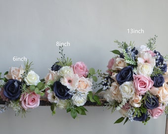 Bouquet de mariée fausses fleurs ivoire bleu marine vieux rose, roses vraies touches, bouquet de demoiselles d'honneur mariée, bouquet bleu fard à joues, eucalyptus, pivoine