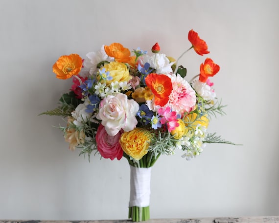 Künstlicher Wildblumen-Brautstrauß: Bunt Frühling Sommer Hochzeit, Boutonnieres, Anstecksträußchen, Rose, Dahlie, Mohnblumen, Kirschblüte