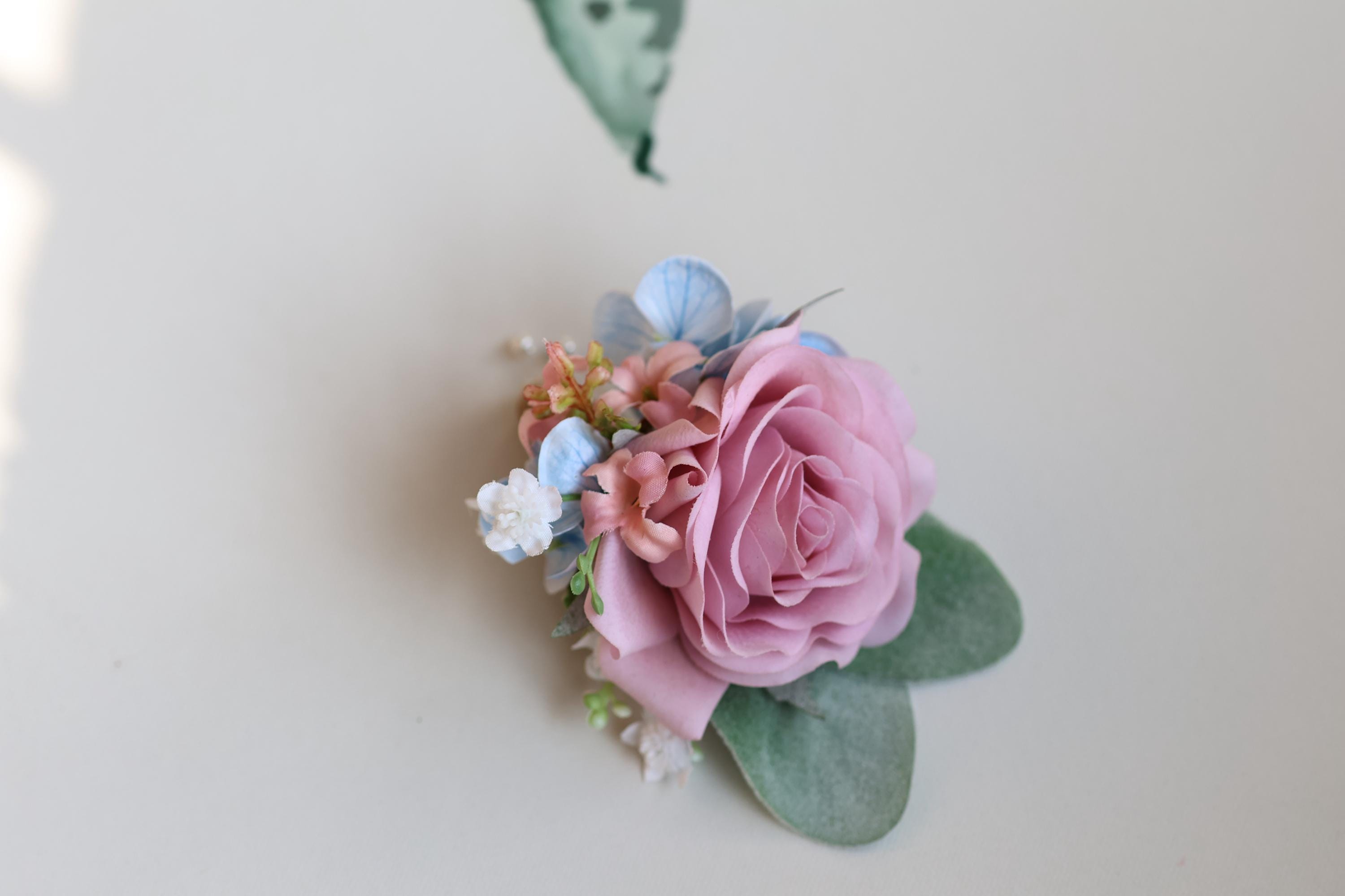 フェイクライトブルー＆ローズピンクのワイルドフラワーブライダル