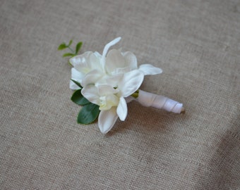 白蘭のブートニア、ユーカリのウェディングコサージュ、造花