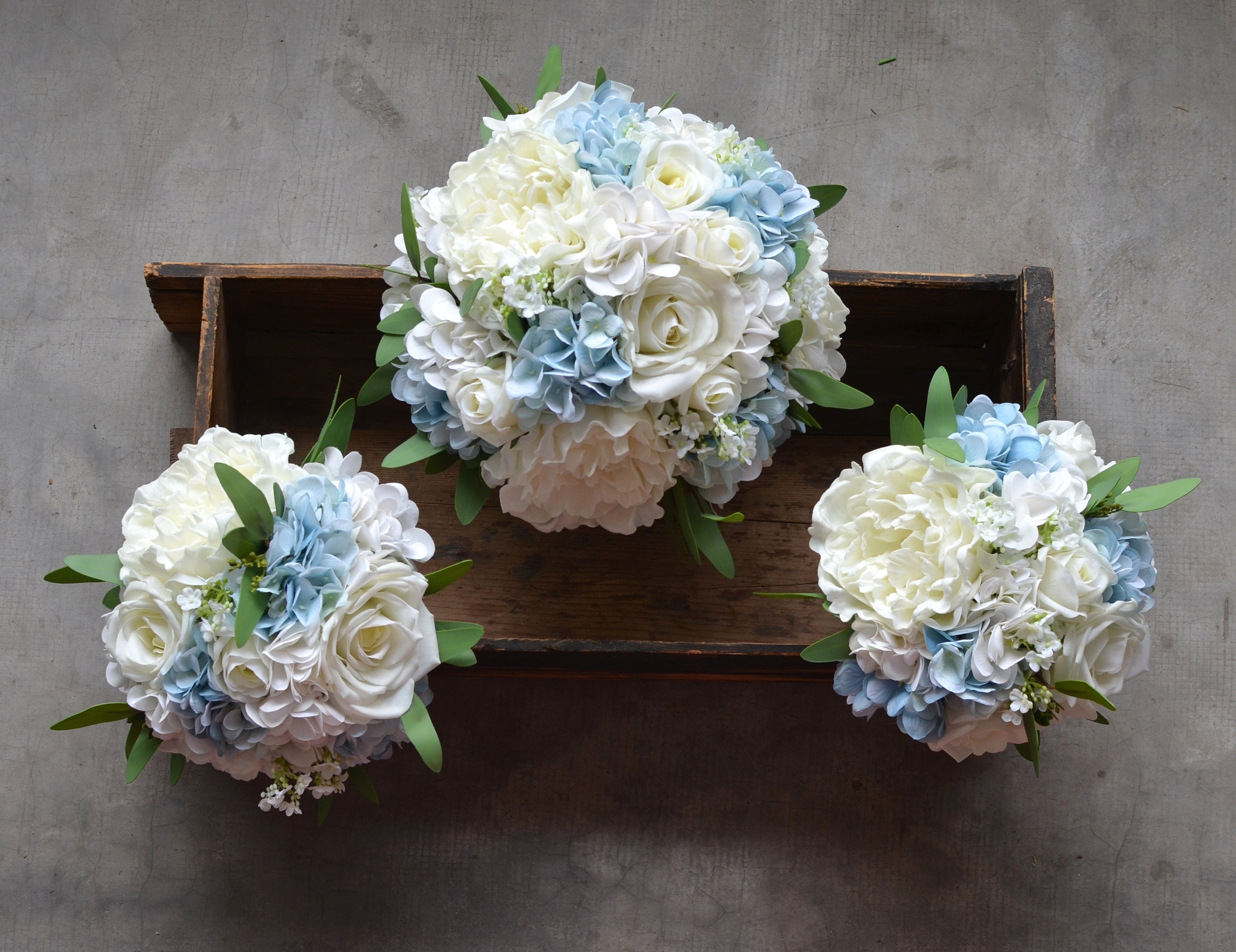 XINNI Bouquet Da Sposa In Raso Azzurro Con Strass E Perle – 26 Cm, Manico Con Fenice – Regalo Matrimonio