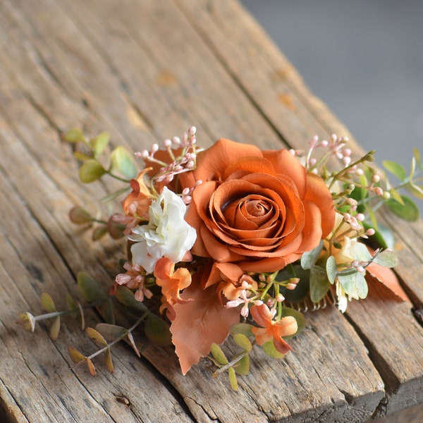 Clip de pelo de flores de terracota de imitación, peine Floral de boda naranja quemado, flores de decoración de pelo nupcial de otoño, peine Floral de boda de otoño