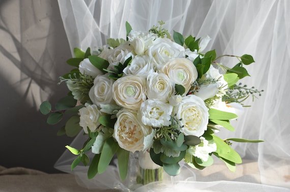 Off white wedding bouquets online
