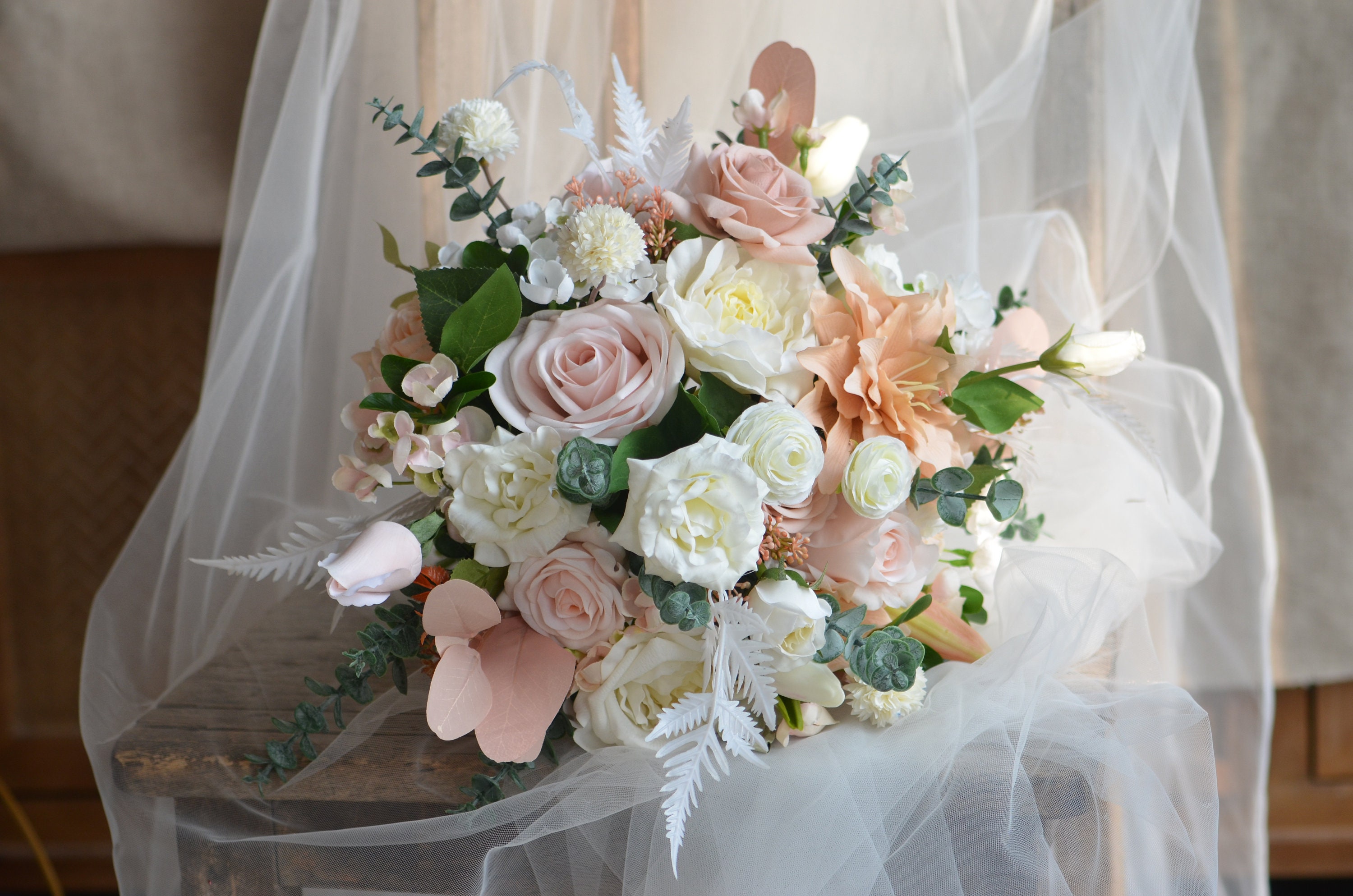 ダスティ ブラッシュ ピンク & アイボリー ホワイト ウェディング