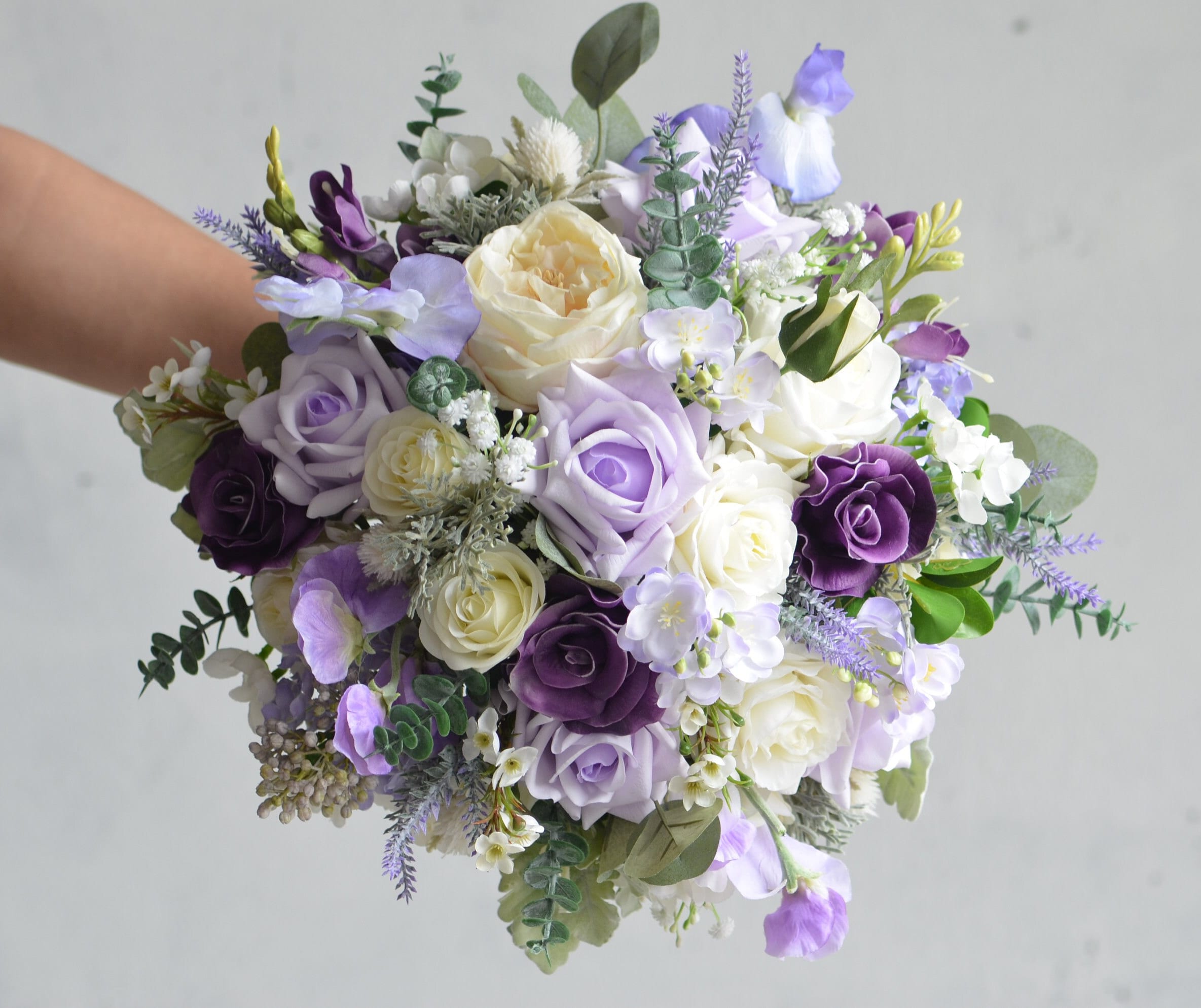 Faux Lavendel Flieder Brautstrauß, echte Hauch Rosen, handgemacht