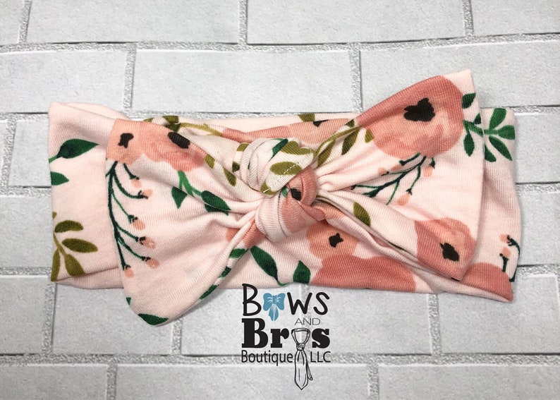 Summer Girl Outfit Boho Floral Spring Girl Outfit Coming Home Outfit Hello World Coral and Peach Floral Baby Girl 4 Piece Outfit Set