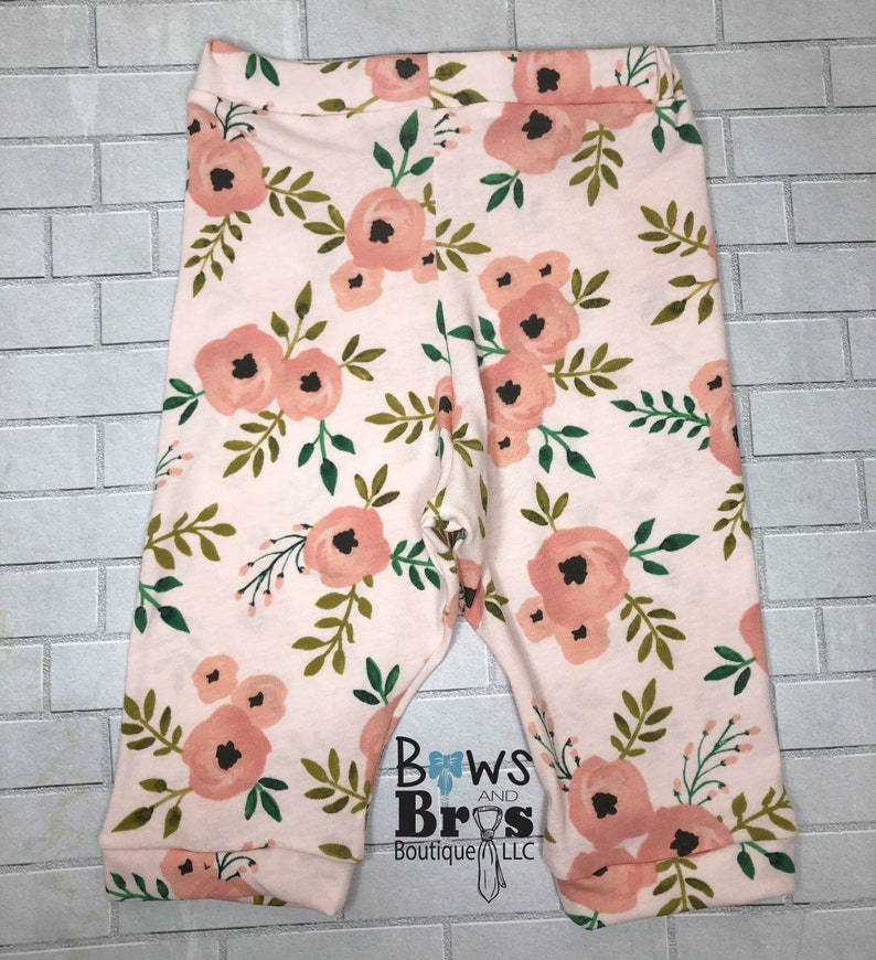 Summer Girl Outfit Boho Floral Spring Girl Outfit Coming Home Outfit Hello World Coral and Peach Floral Baby Girl 4 Piece Outfit Set