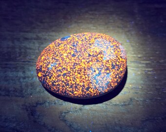 7.3oz, Fluorescent Sodalite, EMBERLITE, Yooperstone, Yooperlite, Lake Superior, UV Light Reactive, Hand Picked, Free Shipping In USA