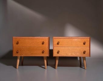 Mesitas de noche danesas de roble / Juego de 2 / Modernas de mediados de siglo / Años 60 / Mesitas de noche vintage