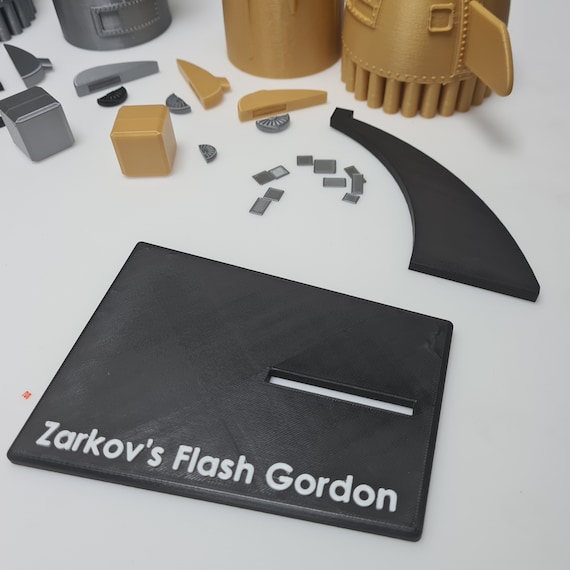 フラッシュ ゴードン ザルコフ ロケット シップ モデル 1:48 スケール
