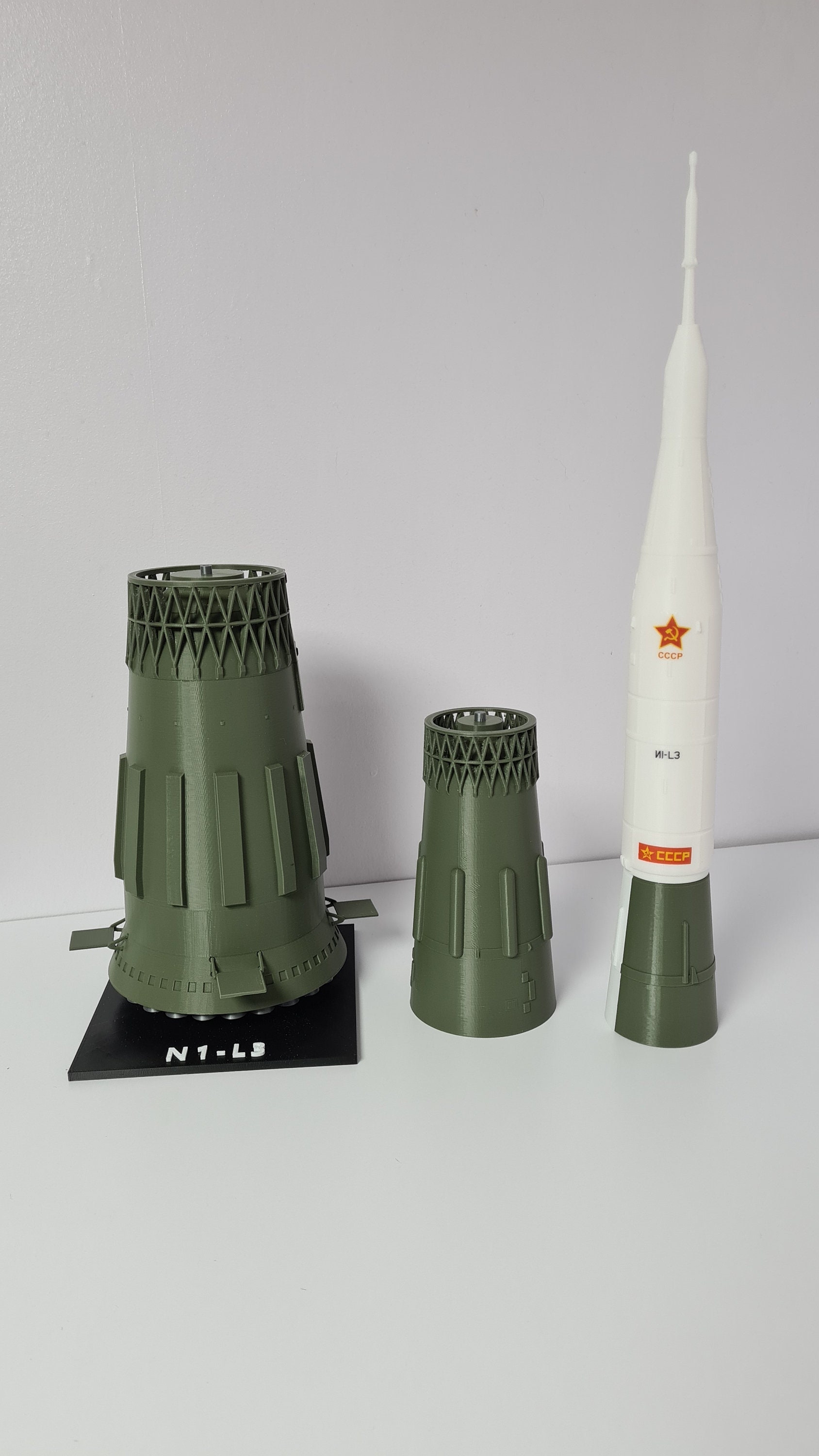 新登場！ソビエト N1 月ロケット モデル - 1:144 スケール 730 mm 29
