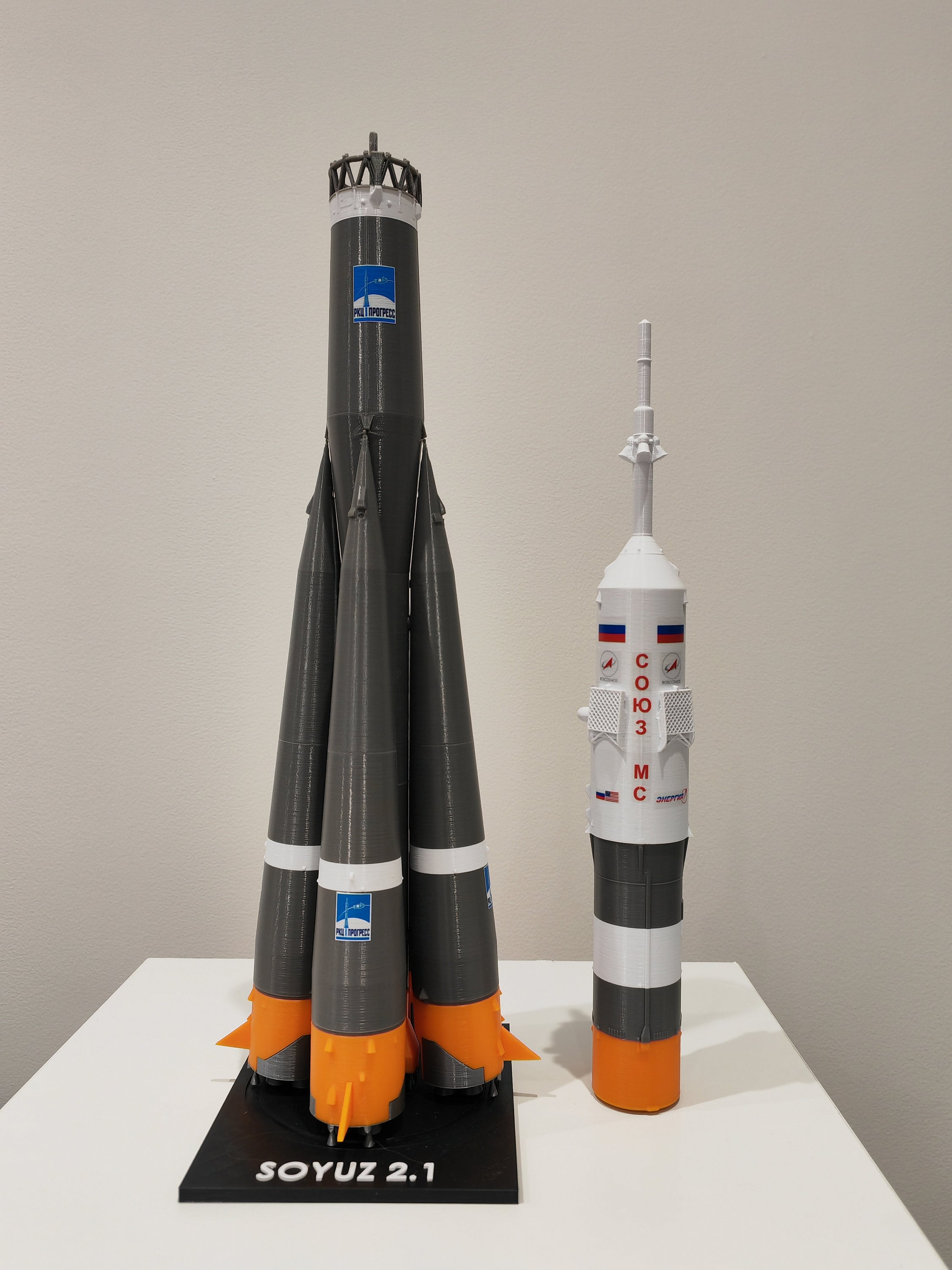 Soyuz 2.1a MS-23 Russian Rocket Model Display Spacecraft Assembled