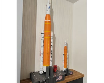 新登場！強力なソビエトN1月ロケットキットモデル。オールホワイト