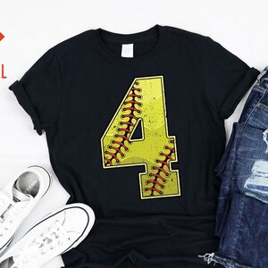 Softbal Verjaardag jongen meisje vier jaar 4 jaar vierde vierde 4e verjaardagsfeestje thema decors benodigdheden t-shirt hoodie voor jongens meisjes kinderen peuters