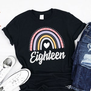 Achttien 18 jaar 18e verjaardag meisje schattig regenboog thema verjaardagsfeestje decoratie benodigdheden verjaardag tshirt hoodie cadeau tienermeisjes kinderen peuters