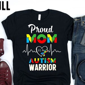 Camiseta guerreira orgulhosa da mãe do autismo, regata com capuz, moletom feminino, camiseta de conscientização do autismo, presente para mães, camisetas combinando para a família de conscientização do autismo