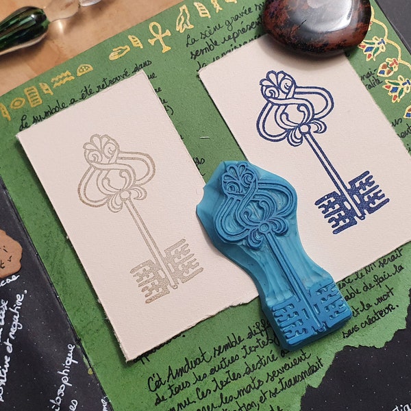 Grote sleutel stempel - briefpapier grimoire plakboek hekserij handgemaakte ambachtelijke heksige curiosa