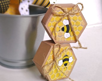 BOÎTES POUR AMANDES SUCRÉES imprimables pour un baptême sur le thème de la ruche, cadeau DIY invités avec abeille, modèle pour boîte hexagonale avec abeille