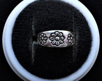 Toe Ring, Large Flower, Sterling Silver, adjustable