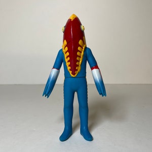 Alien Metron | Ultra Monster 500 series (Ultraman) | 5.5” Sofubi
